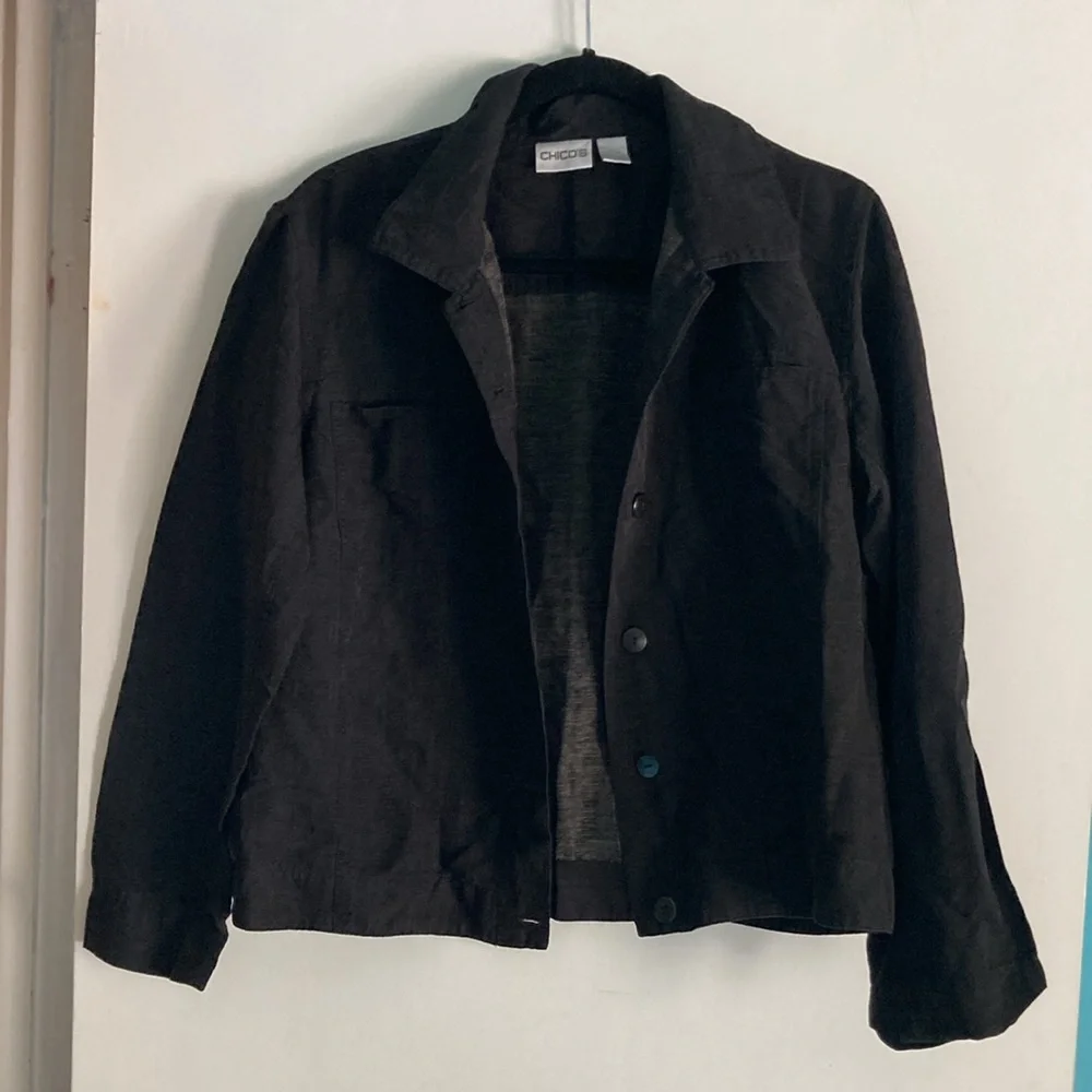 Chicos 2 Womens Size L Casual Black Button Front Lightweight Cropped Jacket